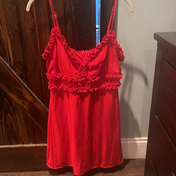 *BUNDLE* 3med Francesca’s used once , 1 red, 1 red floral and 1burnt red - Picture 2 of 3